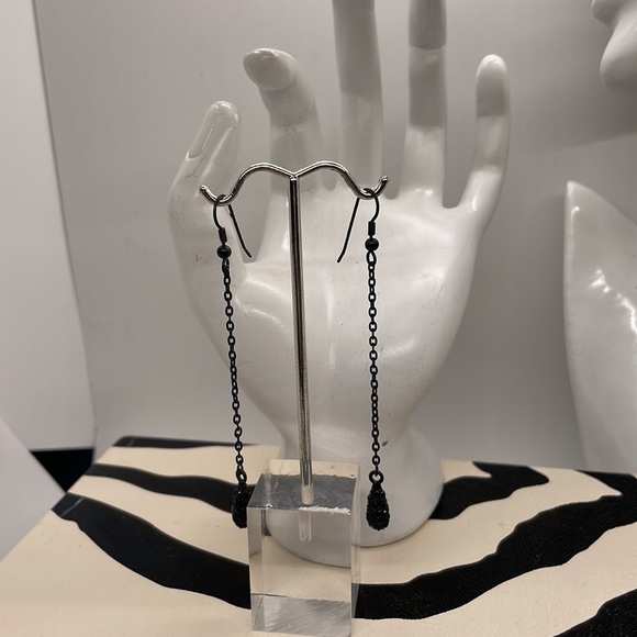 Black Rhinestone Drop Chain Earrings - Picture 4 of 7